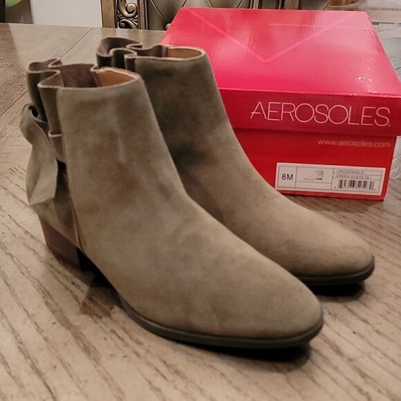 Aerosoles suede green boots size 8 NWT - Picture 11 of 12